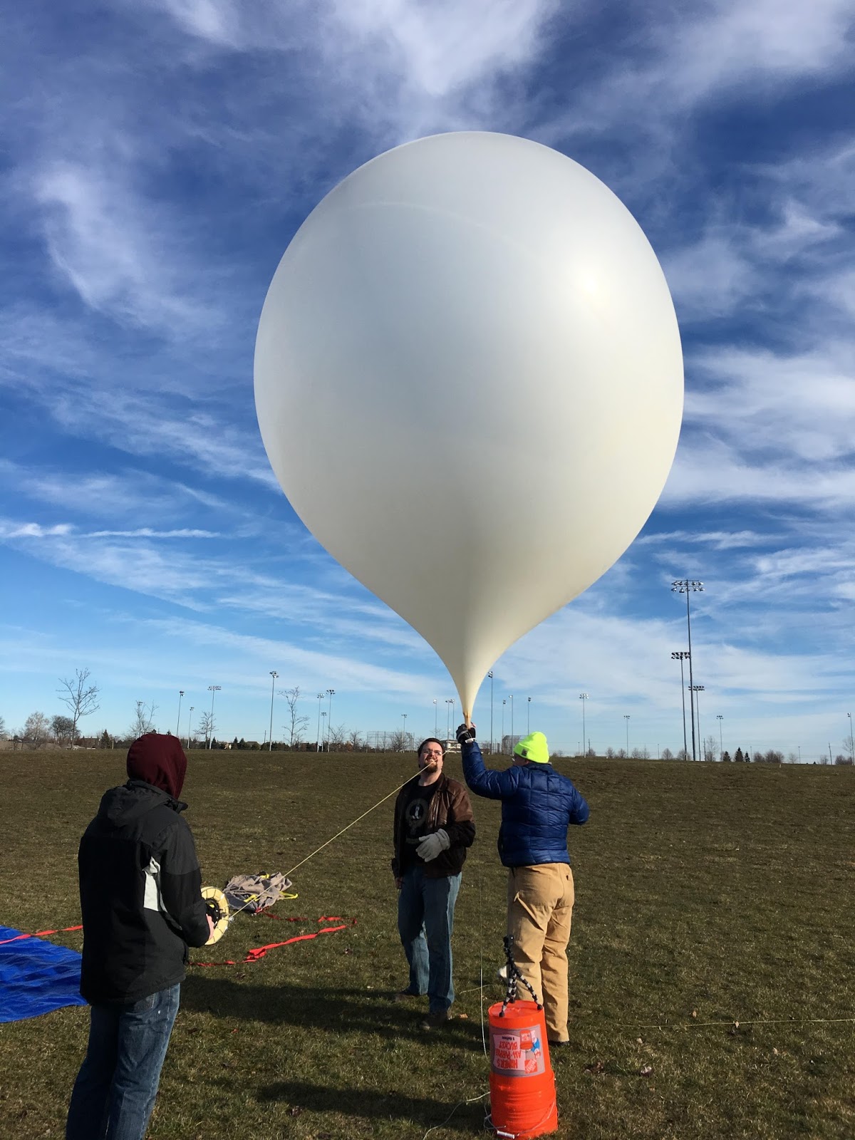 1200 gram balloon inflated with about 13,000 liters / 460 cubic feet of helium during the first HAPP test flight